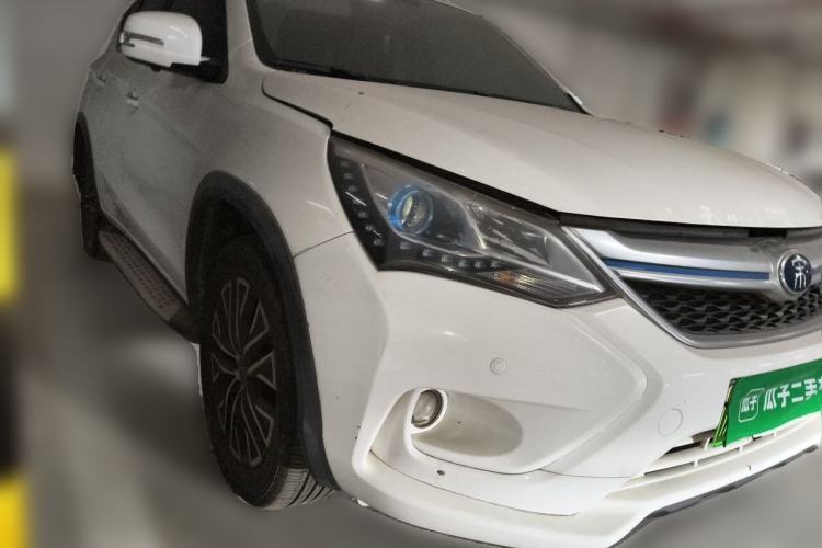 Used BYD Song New Energy 2017 Song DM 1.5TID All-Wheel Drive Prestige Model Front Right 45 Deg
