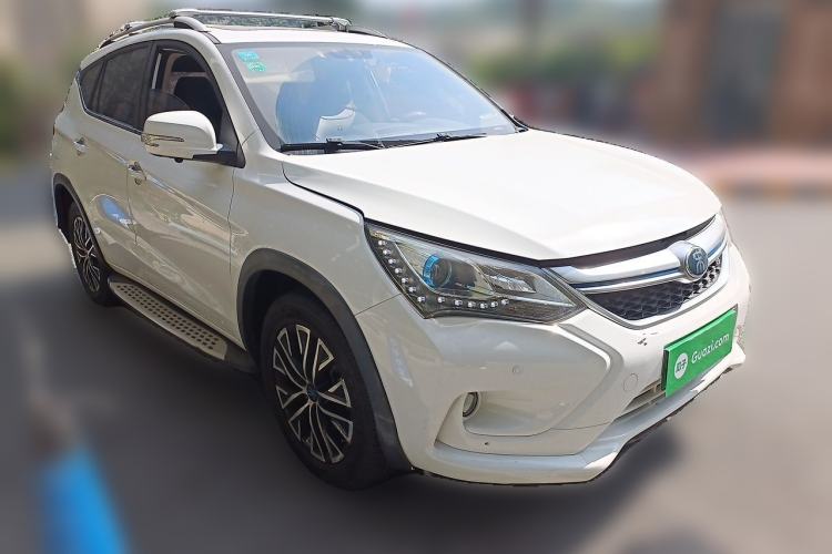 Used BYD Song New Energy 2017 Song DM 1.5TID All-Wheel Drive Prestige Model Front Right 45 Deg