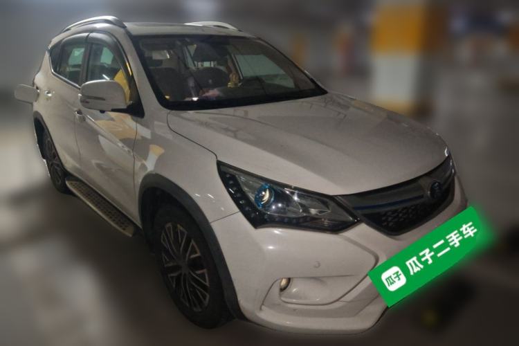 Used BYD Song New Energy 2017 Song DM 1.5TID All-Wheel Drive Prestige Model Front Right 45 Deg