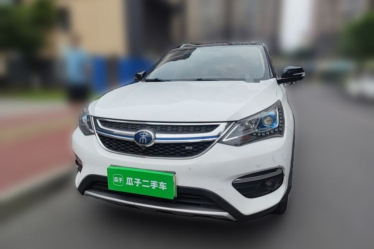 Used BYD Song New Energy 2017 Song DM 1.5TID All-Wheel Drive Luxury Model Front