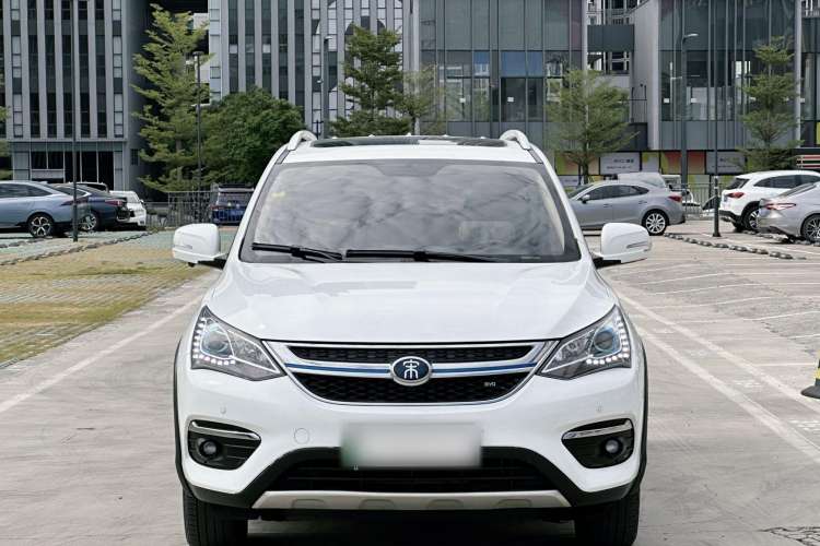 Used BYD Song New Energy 2017 Song DM 1.5TID All-Wheel Drive Luxury Model Front