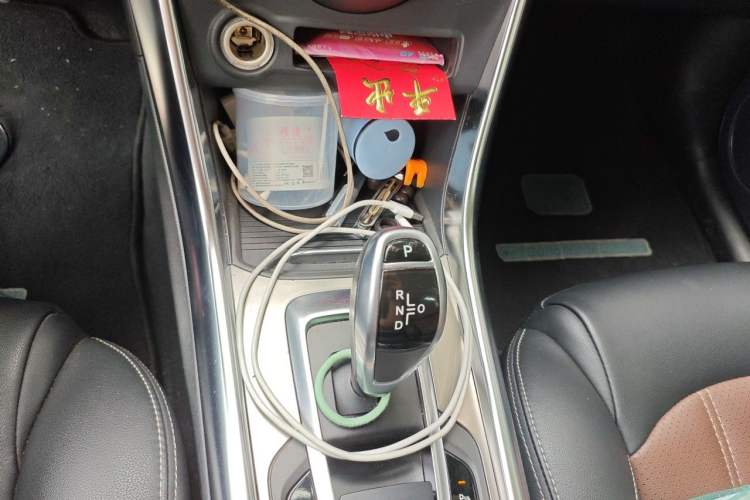 Used BYD Song New Energy 2017 Song DM 1.5TID All-Wheel Drive Luxury Model Gear Lever