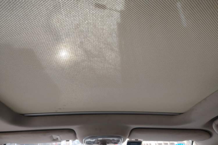 Used BYD Song New Energy 2017 Song DM 1.5TID All-Wheel Drive Luxury Model Headliner