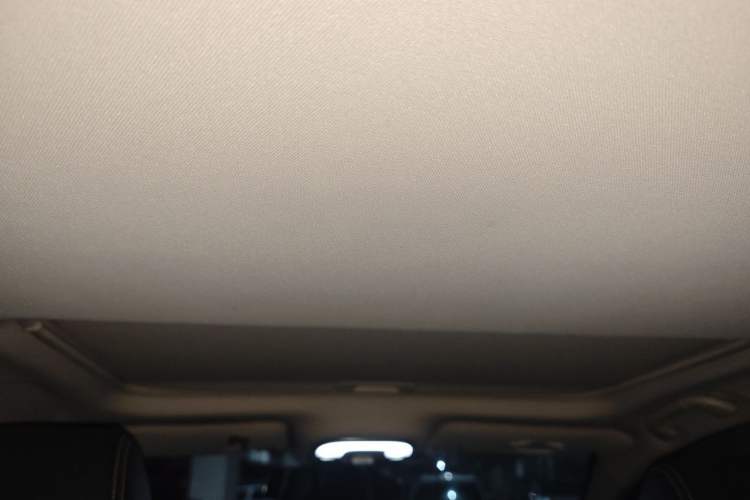 Used BYD Song New Energy 2017 Song DM 1.5TID All-Wheel Drive Luxury Model Headliner