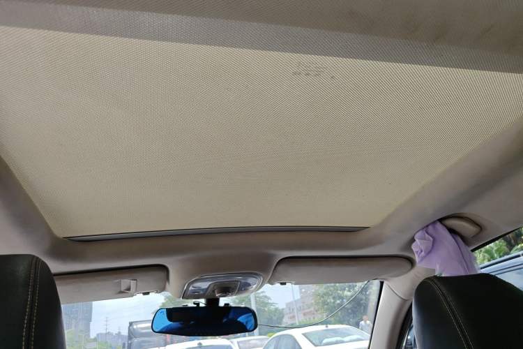 Used BYD Song New Energy 2017 Song DM 1.5TID All-Wheel Drive Prestige Model Headliner