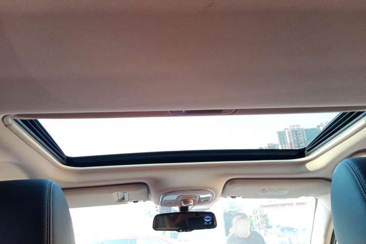 Used BYD Song New Energy 2017 Song DM 1.5TID All-Wheel Drive Luxury Model Headliner