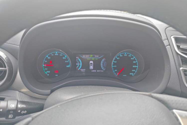 Used BYD Song New Energy 2017 Song DM 1.5TID All-Wheel Drive Prestige Model Instrument Cluster