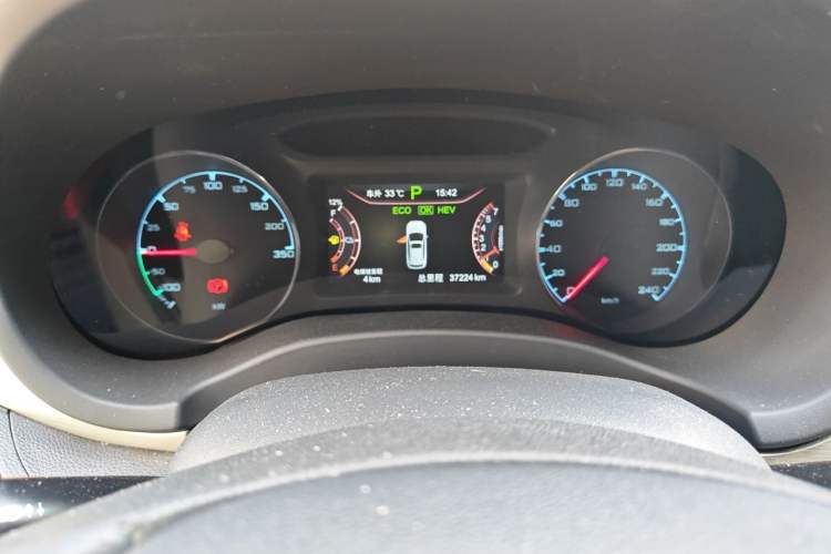 Used BYD Song New Energy 2017 Song DM 1.5TID All-Wheel Drive Luxury Model Instrument Cluster