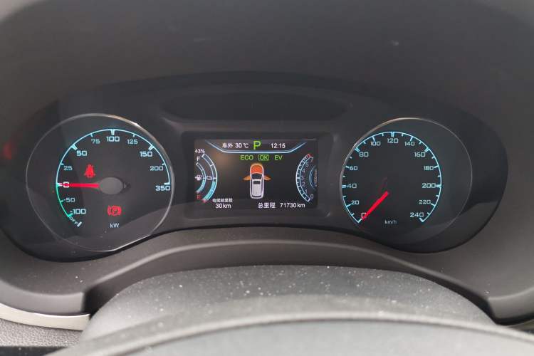 Used BYD Song New Energy 2017 Song DM 1.5TID All-Wheel Drive Luxury Model Instrument Cluster