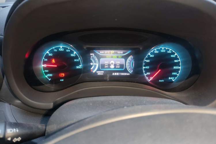 Used BYD Song New Energy 2017 Song DM 1.5TID All-Wheel Drive Prestige Model Instrument Cluster