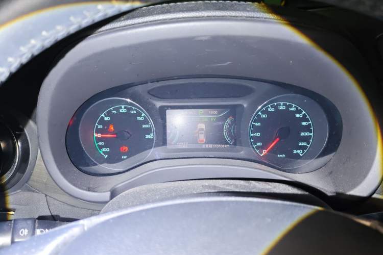 Used BYD Song New Energy 2017 Song DM 1.5TID All-Wheel Drive Luxury Model Instrument Cluster