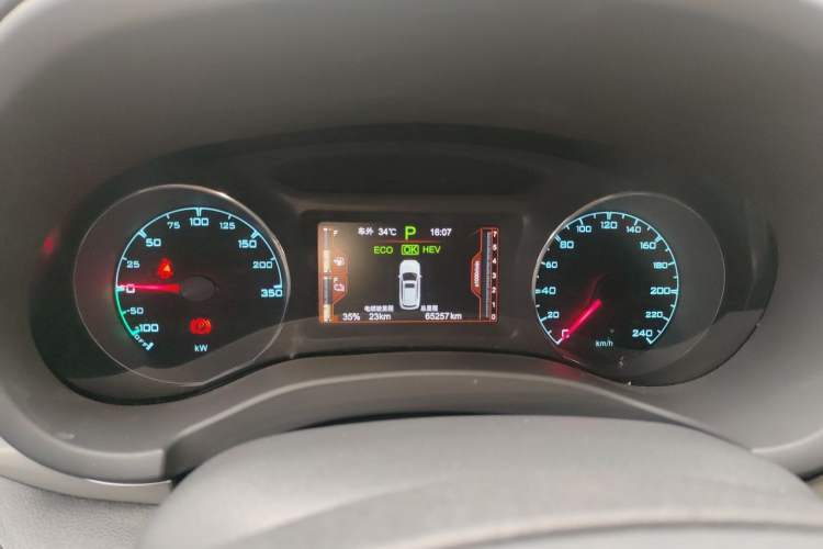 Used BYD Song New Energy 2017 Song DM 1.5TID All-Wheel Drive Luxury Model Instrument Cluster