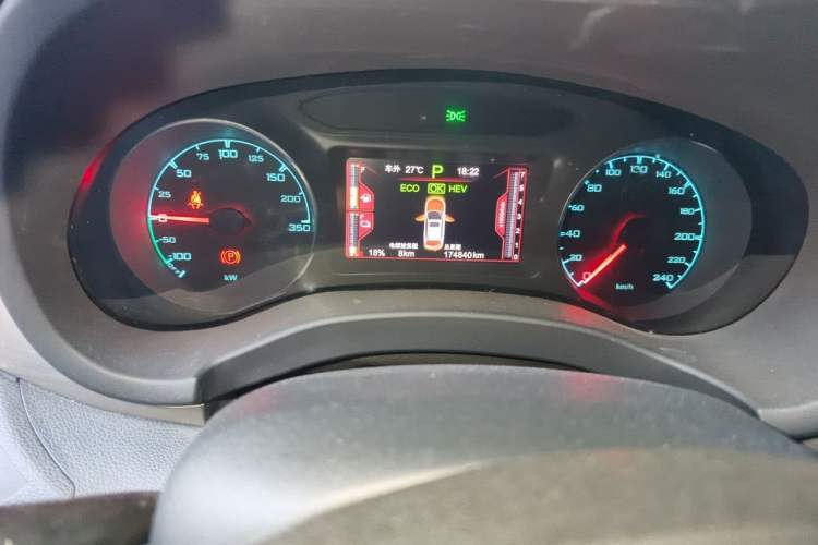 Used BYD Song New Energy 2017 Song DM 1.5TID All-Wheel Drive Luxury Model Instrument Cluster