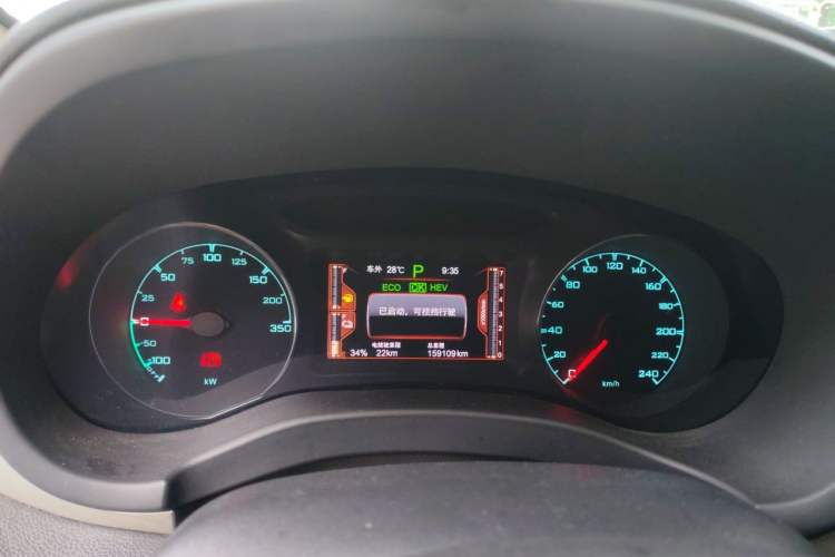 Used BYD Song New Energy 2017 Song DM 1.5TID All-Wheel Drive Luxury Model Instrument Cluster