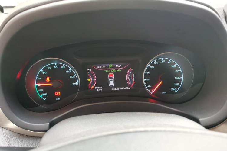 Used BYD Song New Energy 2017 Song DM 1.5TID All-Wheel Drive Luxury Model Instrument Cluster