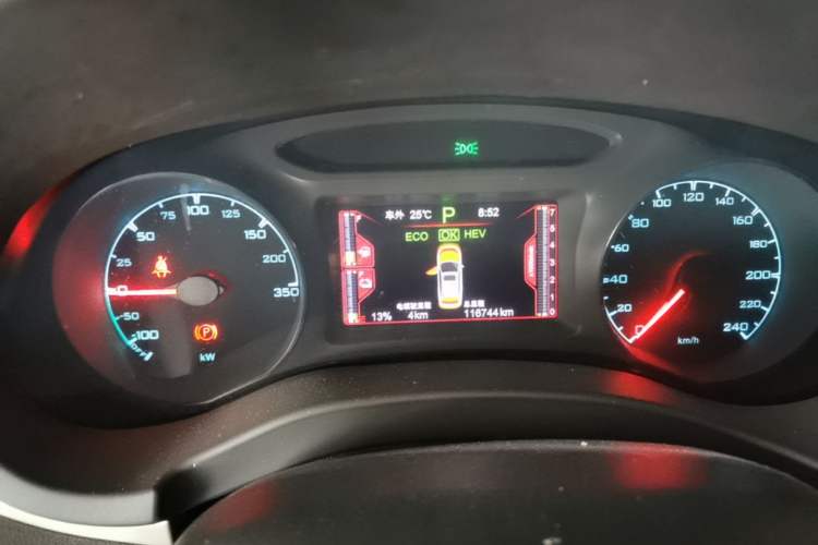 Used BYD Song New Energy 2017 Song DM 1.5TID All-Wheel Drive Prestige Model Instrument Cluster