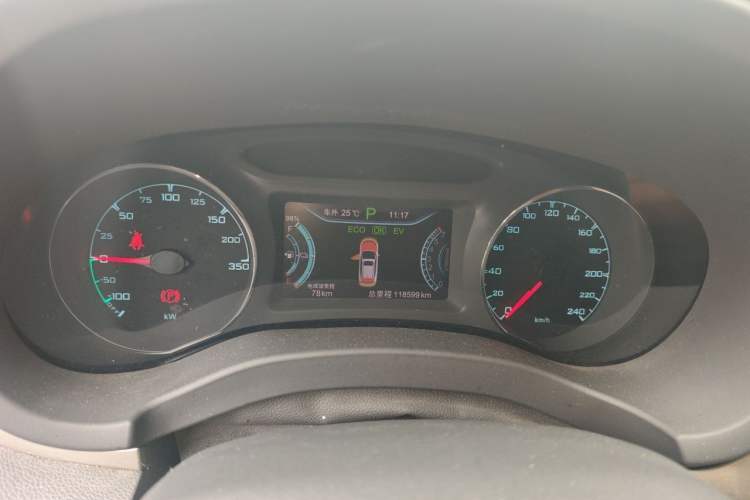 Used BYD Song New Energy 2017 Song DM 1.5TID All-Wheel Drive Luxury Model Instrument Cluster
