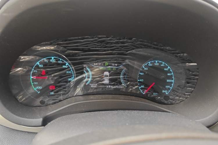 Used BYD Song New Energy 2017 Song DM 1.5TID All-Wheel Drive Luxury Model Instrument Cluster