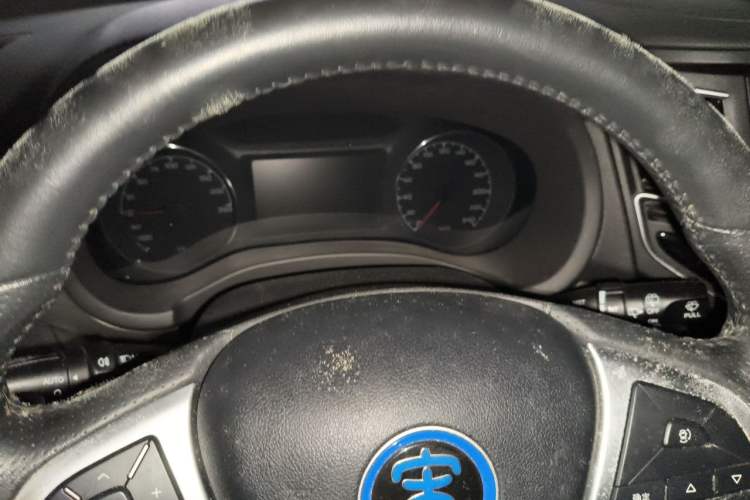 Used BYD Song New Energy 2017 Song DM 1.5TID All-Wheel Drive Prestige Model Instrument Cluster