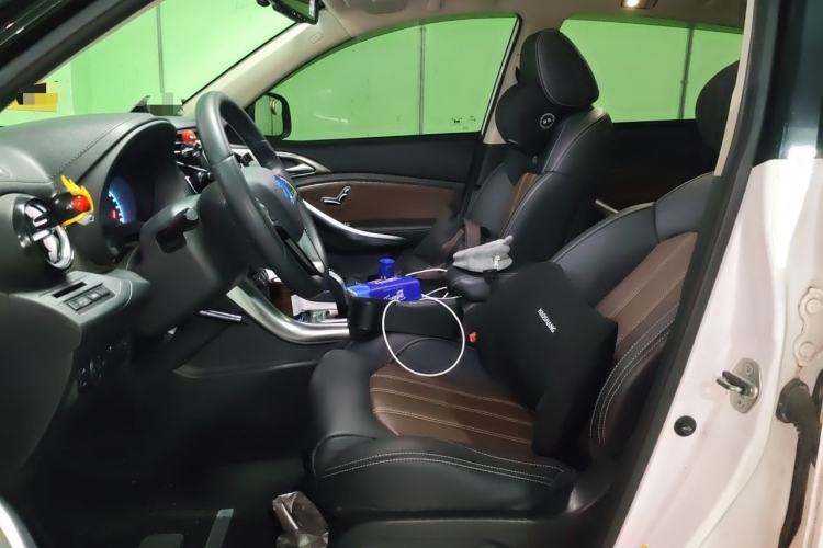 Used BYD Song New Energy 2017 Song DM 1.5TID All-Wheel Drive Luxury Model Left Front Seat