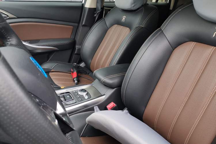 Used BYD Song New Energy 2017 Song DM 1.5TID All-Wheel Drive Luxury Model Left Front Seat
