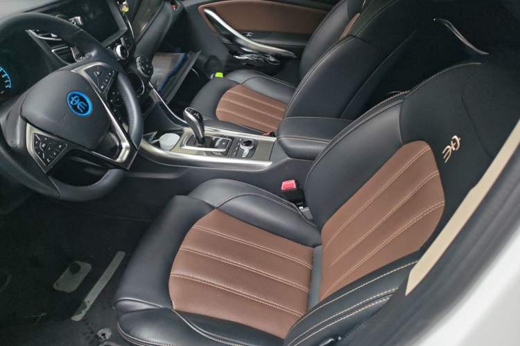 Used BYD Song New Energy 2017 Song DM 1.5TID All-Wheel Drive Luxury Model Left Front Seat