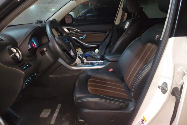 Used BYD Song New Energy 2017 Song DM 1.5TID All-Wheel Drive Luxury Model Left Front Seat