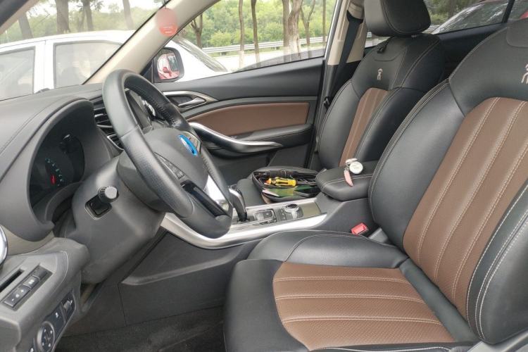 Used BYD Song New Energy 2017 Song DM 1.5TID All-Wheel Drive Luxury Model Left Front Seat