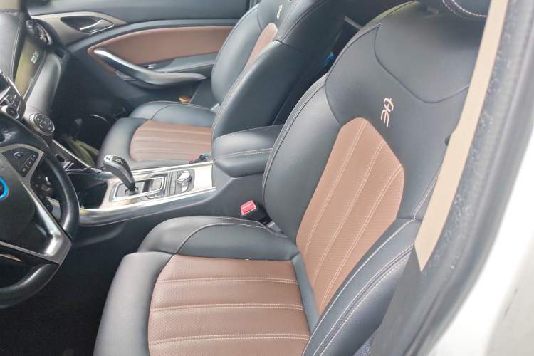 Used BYD Song New Energy 2017 Song DM 1.5TID All-Wheel Drive Luxury Model Left Front Seat