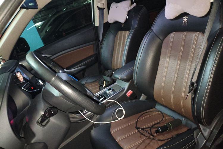 Used BYD Song New Energy 2017 Song DM 1.5TID All-Wheel Drive Luxury Model Left Front Seat