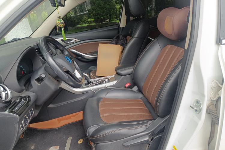 Used BYD Song New Energy 2017 Song DM 1.5TID All-Wheel Drive Luxury Model Left Front Seat