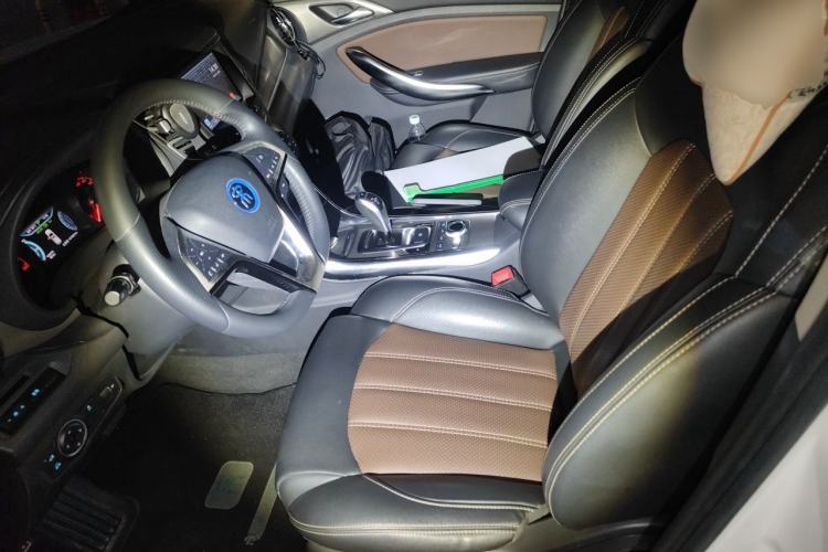 Used BYD Song New Energy 2017 Song DM 1.5TID All-Wheel Drive Luxury Model Left Front Seat