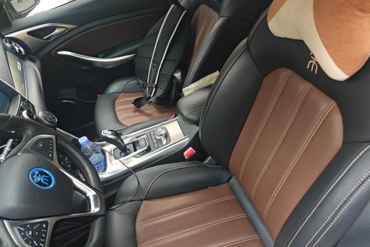Used BYD Song New Energy 2017 Song DM 1.5TID All-Wheel Drive Luxury Model Left Front Seat