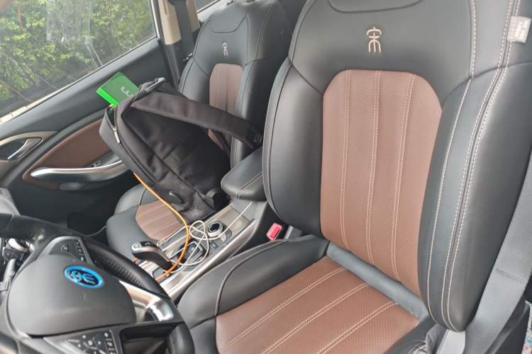 Used BYD Song New Energy 2017 Song DM 1.5TID All-Wheel Drive Luxury Model Left Front Seat