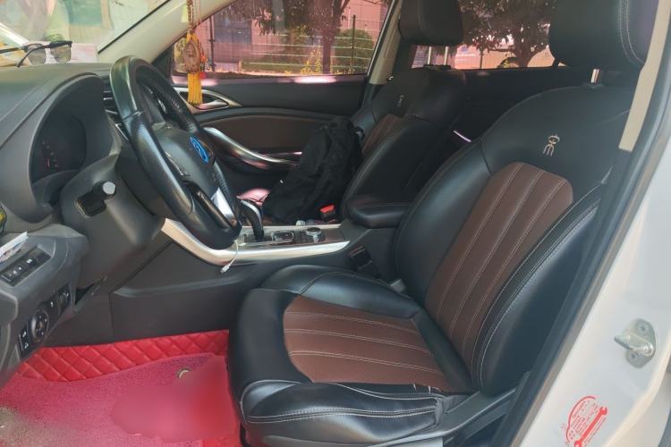 Used BYD Song New Energy 2017 Song DM 1.5TID All-Wheel Drive Luxury Model Left Front Seat