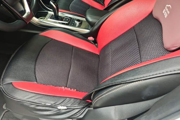 Used BYD Song New Energy 2017 Song DM 1.5TID All-Wheel Drive Luxury Model Left Front Seat