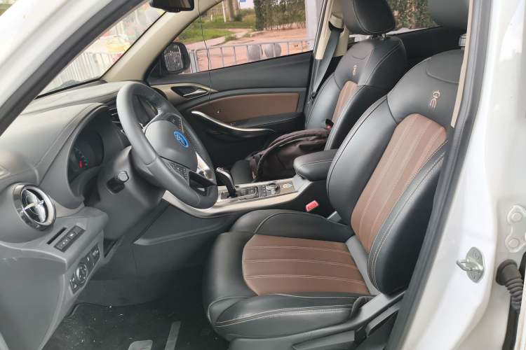 Used BYD Song New Energy 2017 Song DM 1.5TID All-Wheel Drive Luxury Model Left Front Seat