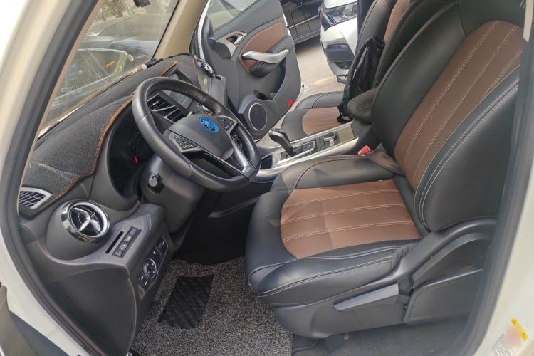 Used BYD Song New Energy 2017 Song DM 1.5TID All-Wheel Drive Luxury Model Left Front Seat