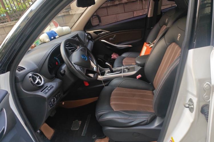 Used BYD Song New Energy 2017 Song DM 1.5TID All-Wheel Drive Luxury Model Left Front Seat