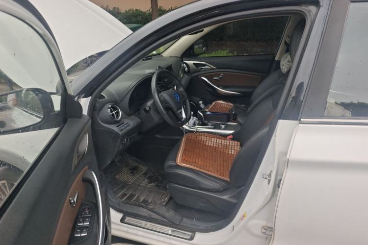 Used BYD Song New Energy 2017 Song DM 1.5TID All-Wheel Drive Luxury Model Left Front Seat