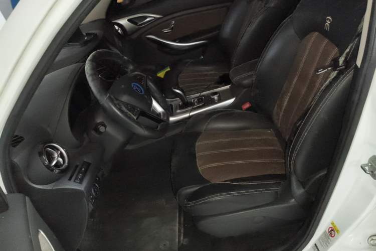 Used BYD Song New Energy 2017 Song DM 1.5TID All-Wheel Drive Prestige Model Left Front Seat