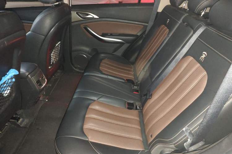 Used BYD Song New Energy 2017 Song DM 1.5TID All-Wheel Drive Luxury Model Left Rear Seat
