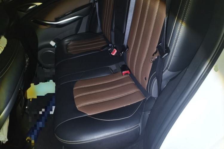 Used BYD Song New Energy 2017 Song DM 1.5TID All-Wheel Drive Luxury Model Left Rear Seat