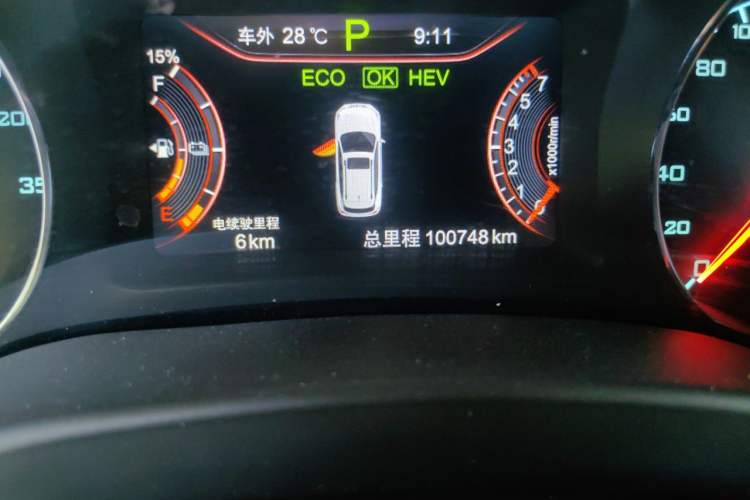 Used BYD Song New Energy 2017 Song DM 1.5TID All-Wheel Drive Luxury Model Odometer Close Up
