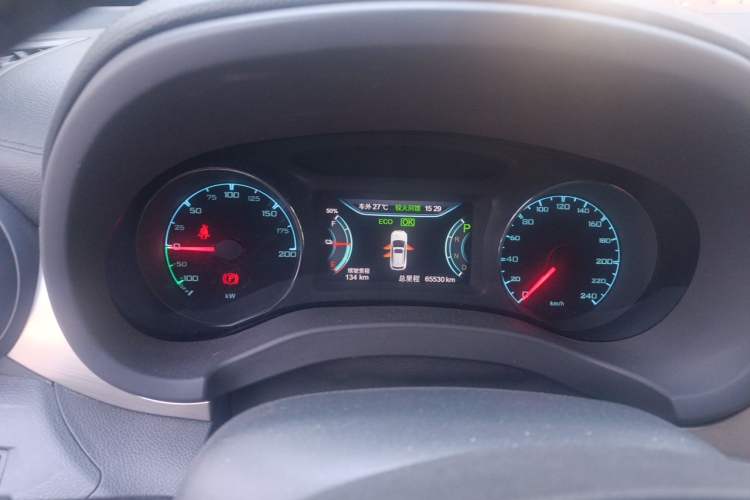 Used BYD Song New Energy 2017 Song EV300 Prestige Model Odometer Close Up