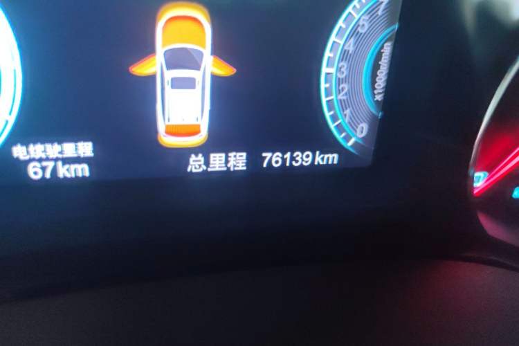 Used BYD Song New Energy 2017 Song DM 1.5TID All-Wheel Drive Luxury Model Odometer Close Up