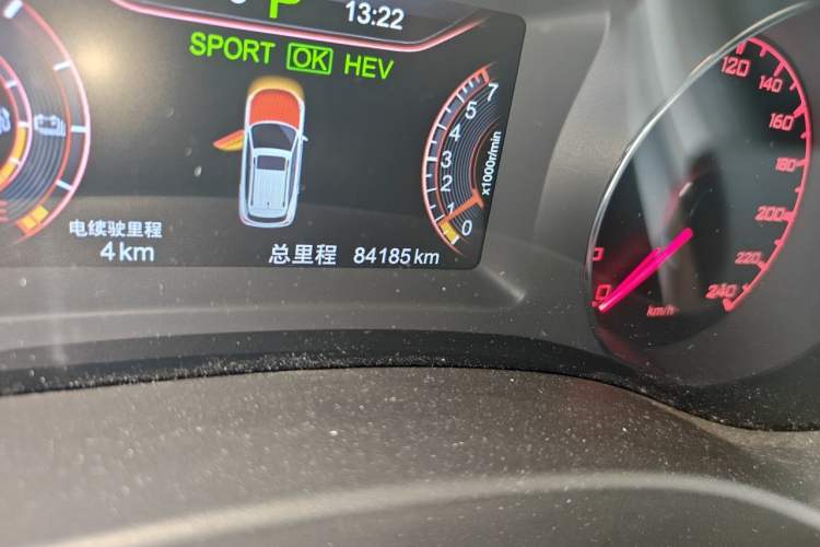 Used BYD Song New Energy 2017 Song DM 1.5TID All-Wheel Drive Prestige Model Odometer Close Up