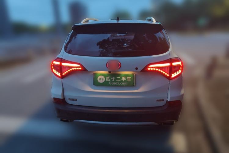 Used BYD Song New Energy 2017 Song DM 1.5TID All-Wheel Drive Luxury Model Rear
