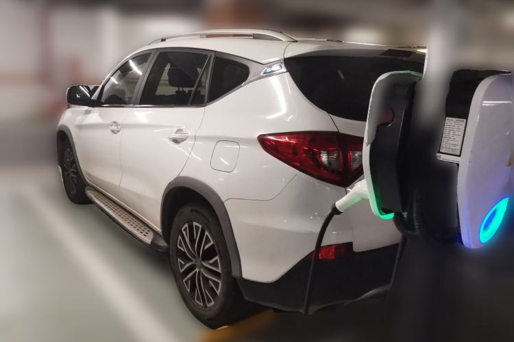 Used BYD Song New Energy 2017 Song DM 1.5TID All-Wheel Drive Luxury Model Rear Left 45 Deg