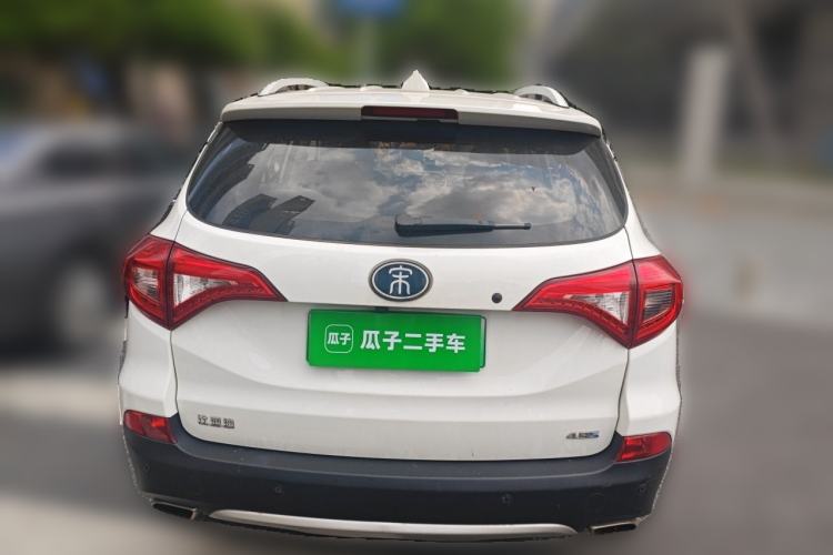 Used BYD Song New Energy 2017 Song DM 1.5TID All-Wheel Drive Luxury Model Rear